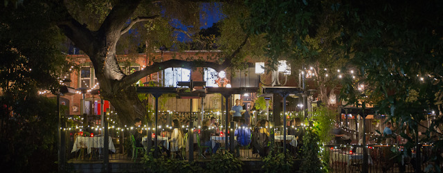 Novo Restaurant & Lounge